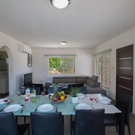 Delfini Протарас