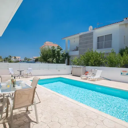 Delfini Протарас