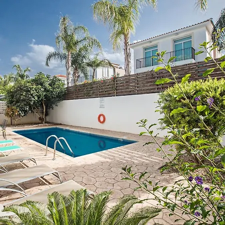 Delfini Протарас