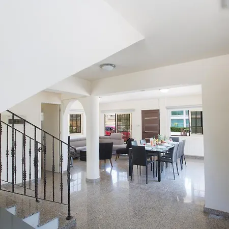 Villa Delfini Protaras