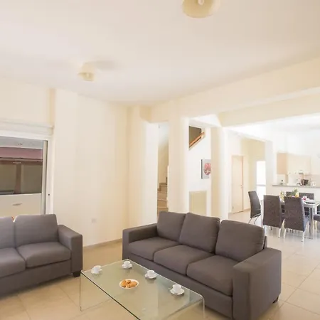Delfini Villa Protaras