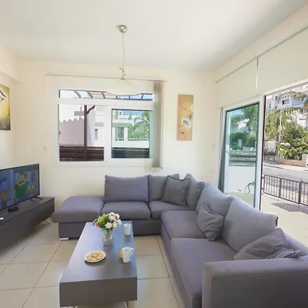 Delfini Villa Protaras